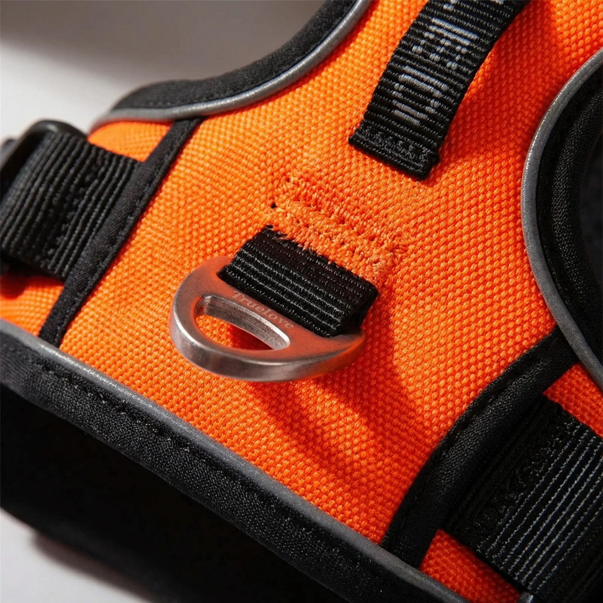 ActiveControl No-Pull Dog Harness with Reflective Strips